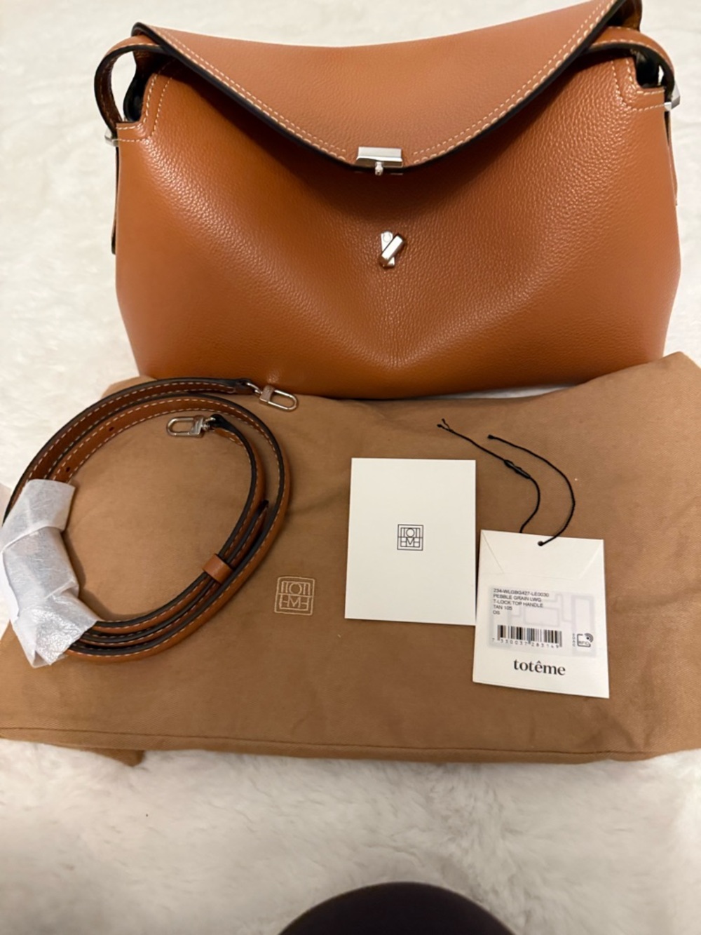 Toteme tan Pebbled Leather Shoulder Bag - Picture 6 of 16